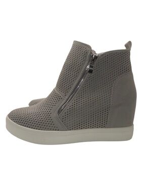 CCOCCI Charlotte Sneakers w Hidden Wedge Perforated Microsuede Upper Women’s 7.5